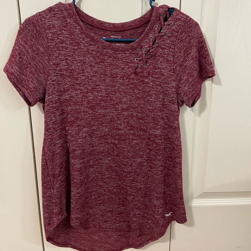 super soft t-shirt from Hollister, size Small